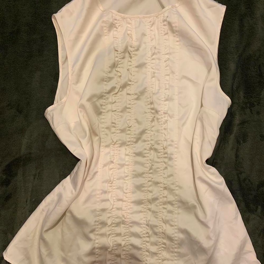 Elegant White Sleeveless Top